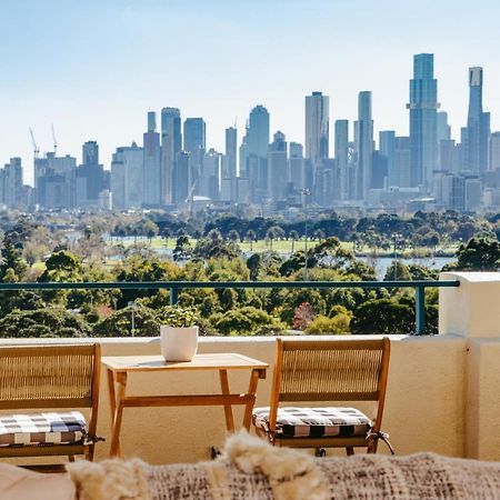 Spectacular Views Over Albert Park メルボルン エクステリア 写真